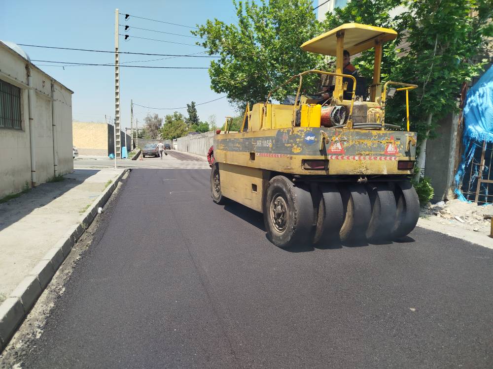 اجرای آسفالت در خیابان جانباز ۷