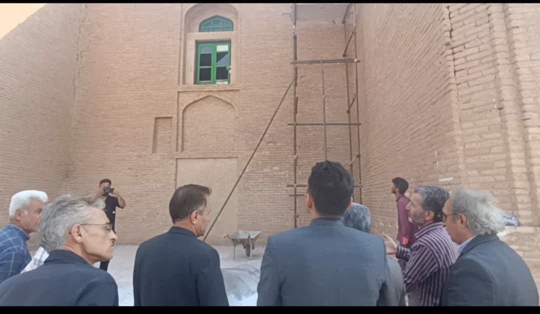 پایگاه خبری شورا تریبون
