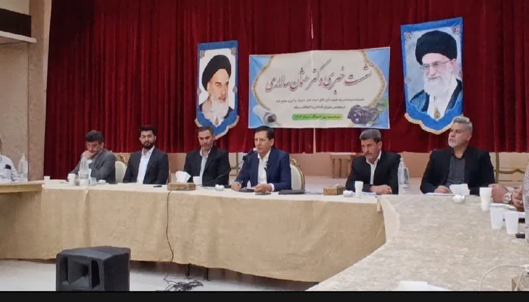 به اراذل و اوباش سیاسی اجازه ندهید ،  گسل های مذهبی را فعال کنند