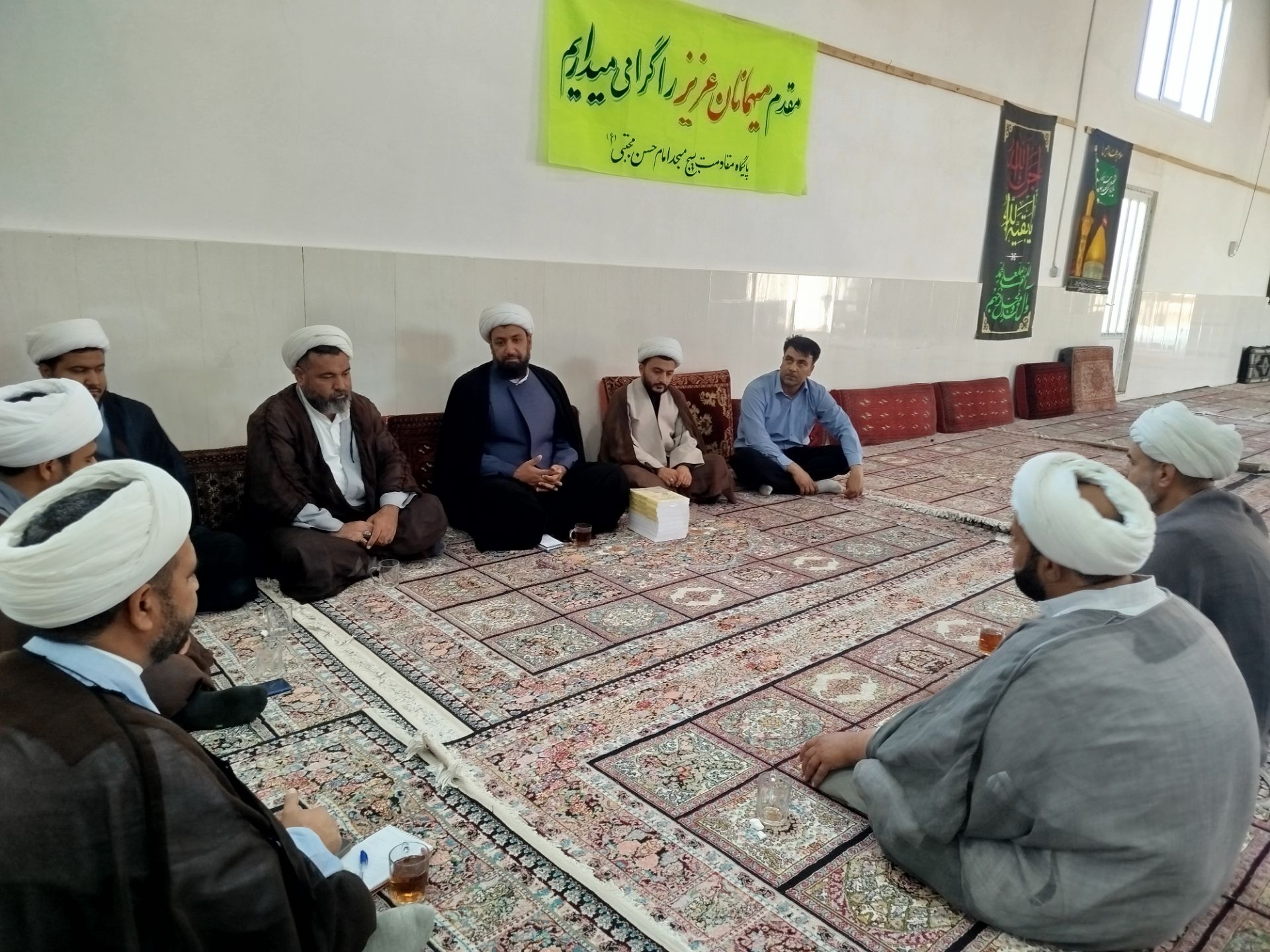 نشست روحانیون بخش سلامی با محور آسیب‌های فرهنگی و اجتماعی