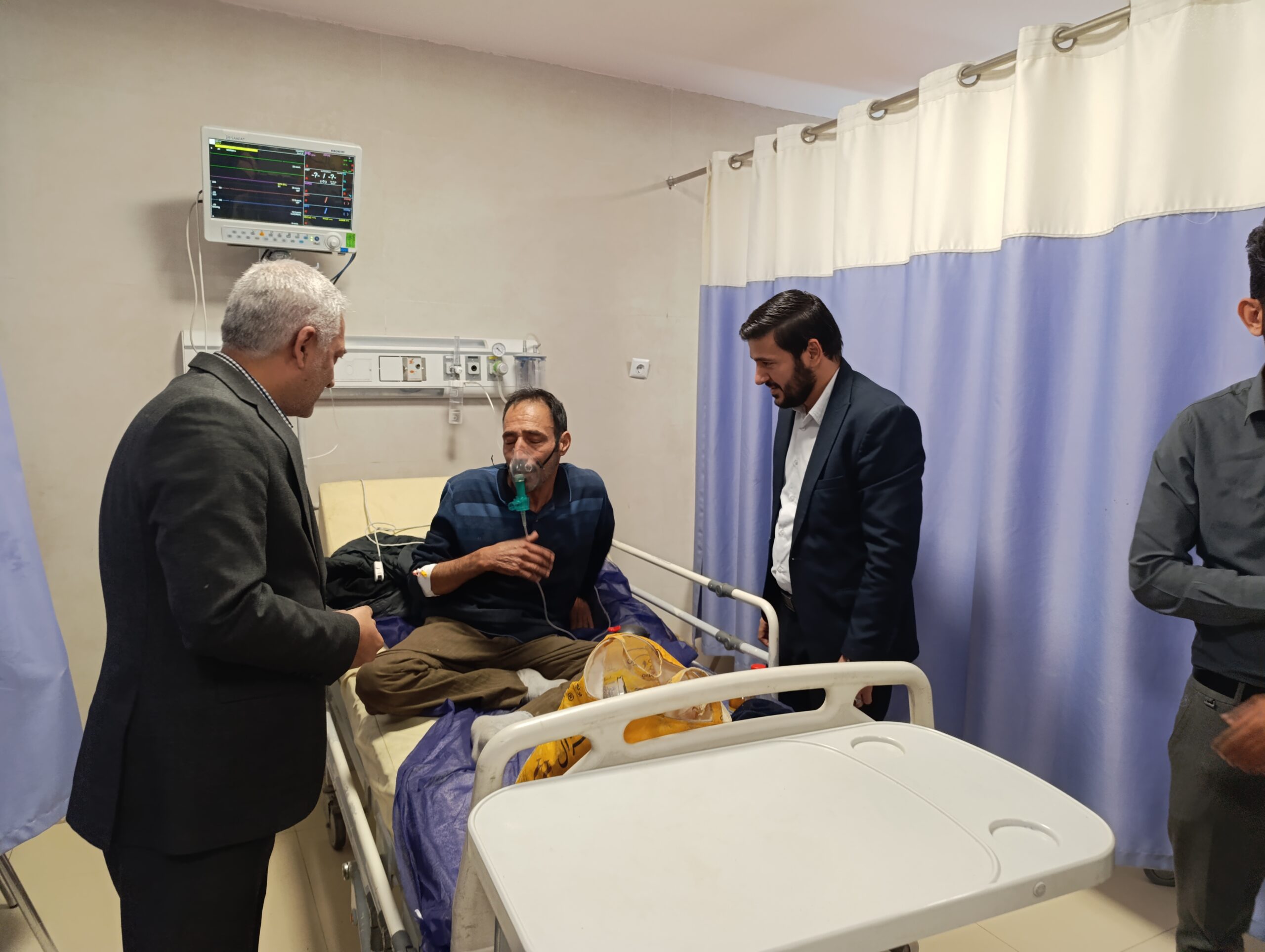 همدلی در روز پرستار؛ دیدار انسانی فرماندارومسولان شهرستان خواف