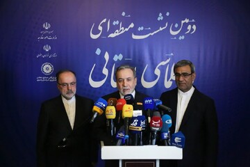 کنفرانس خبری وزیرامور خارجه سید عباس عراقچی در اختتامیه دومین نشست دیپلماسی استانی