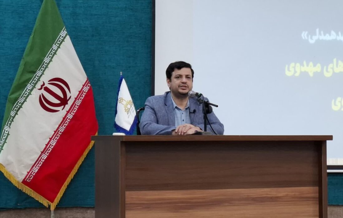 نشست علی اکبر رائفی پور در مشهد