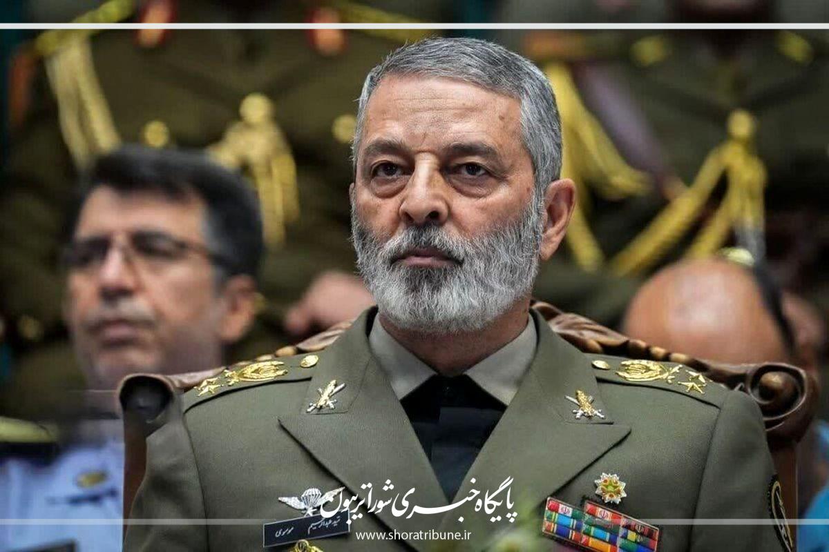 قدردانی رئیس ستادکل نیروهای مسلح از حضور باشکوه مردم در مراسم تشییع ۳۰۰ شهید گمنام