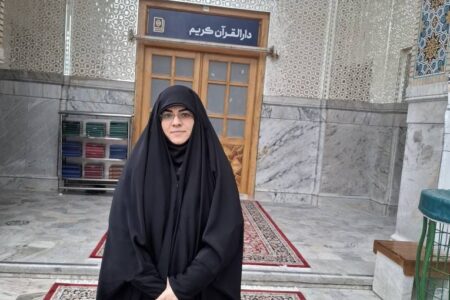 بررسی پدیده‌ی «خودشیءانگاری جنسی زنان»