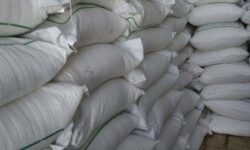 کشف انبار ۱۰ تُنی شکر احتکارشده در مشهد