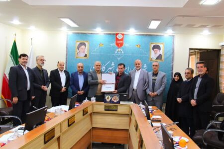 تقدیم بودجه پیشنهادی ۴۴۴۰ میلیارد تومانی شهرداری کاشان به شورای اسلامی شهر