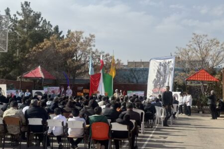 گرامیداشت دهه مبارک فجر و نواختن زنگ انقلاب در تربت جام